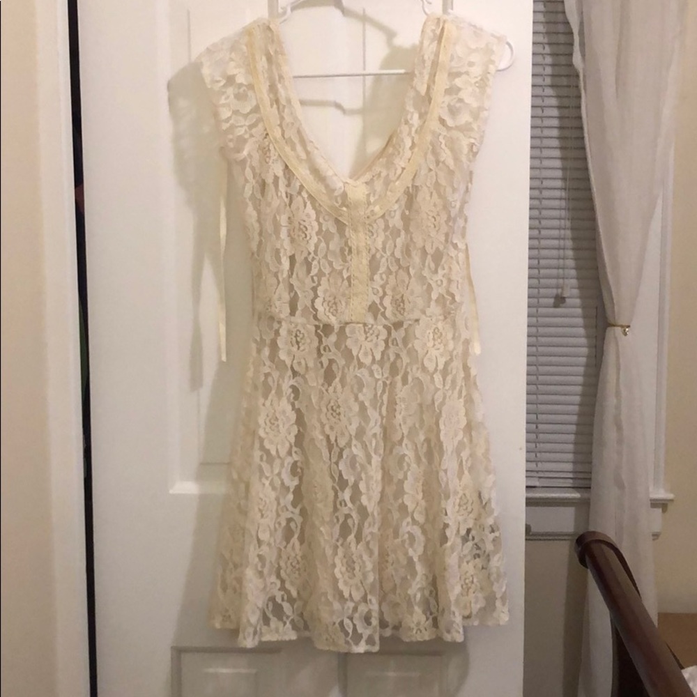 Lace dress